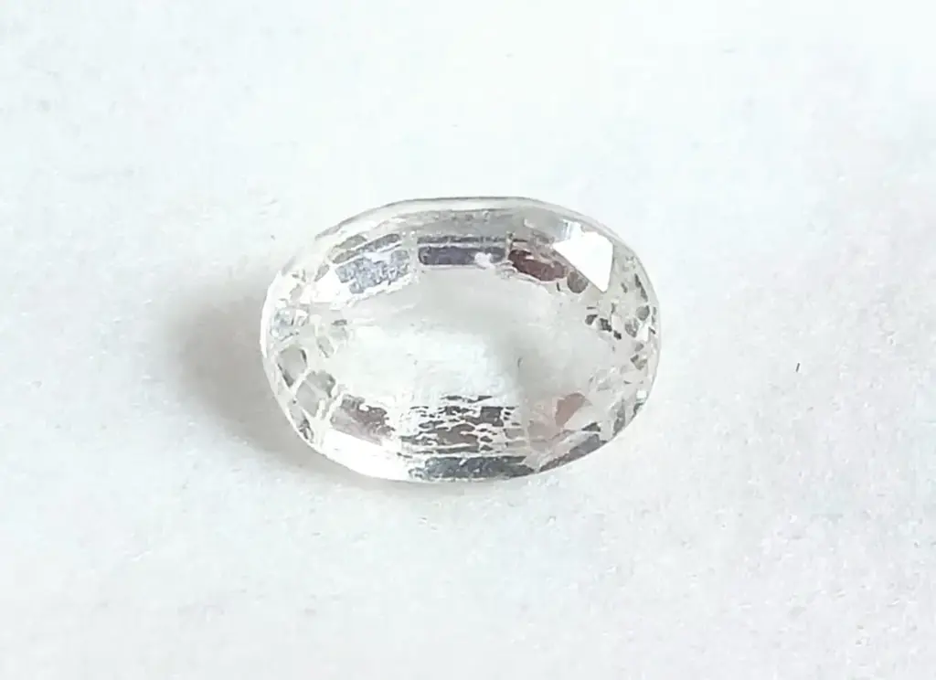 White Sapphire ( 5.30 Carat )