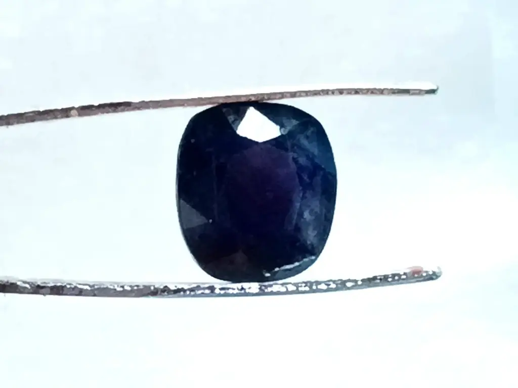 Bluesapphire (6.60 Carat )