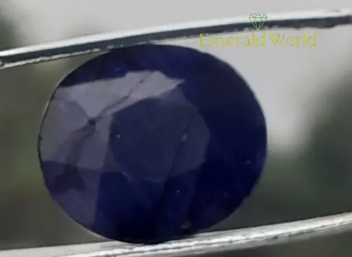 Natural Blue sapphire (6.10 Carat )