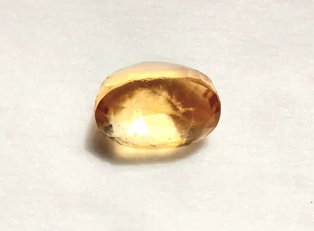 Yellow Sapphire (12.05 Carat )