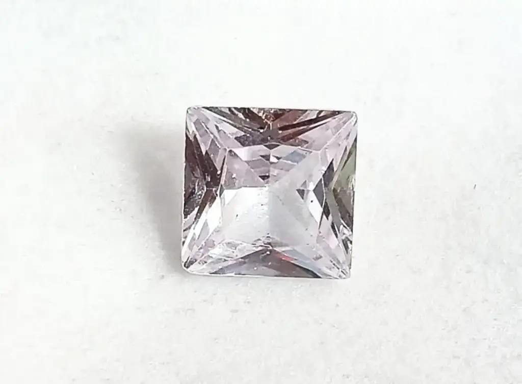 White Sapphire ( 5 Carat )